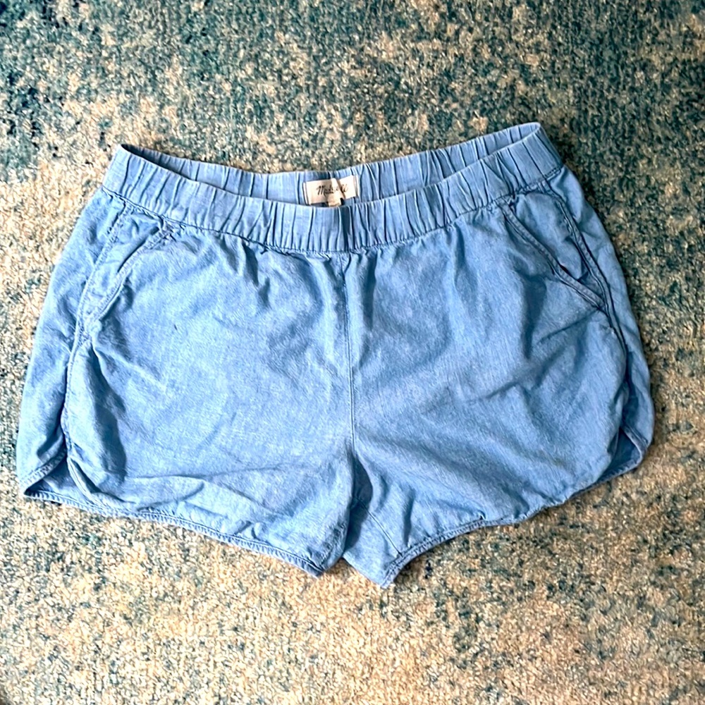Madewell chambray pull on shorts size M